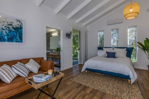 Hampton Estate Wines - Accommodation Directory 30