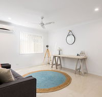 Briz Stays - Whites Road - Accommodation Directory