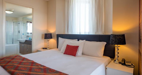 Broadbeach Savannah Resort - Accommodation Directory 42