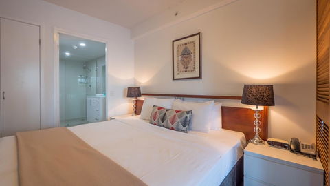 Broadbeach Savannah Resort - Accommodation Directory 29
