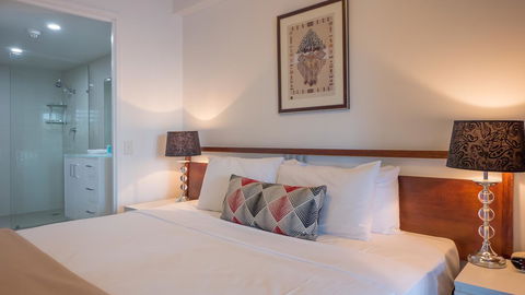 Broadbeach Savannah Resort - Accommodation Directory 28