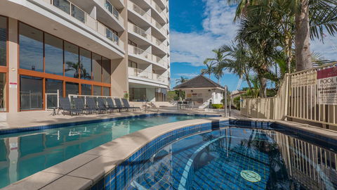 Broadbeach Savannah Resort - Accommodation Directory 2