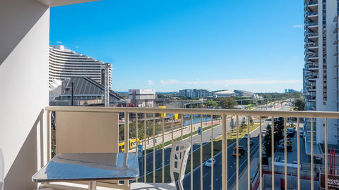 Broadbeach Savannah Resort - Accommodation Directory 39