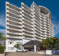 Broadbeach Savannah Resort - Accommodation Directory