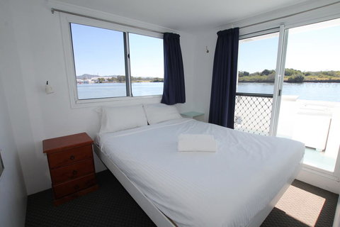 Coomera Houseboats - Accommodation Directory 14