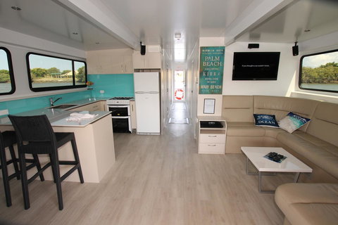 Coomera Houseboats - Accommodation Directory 9