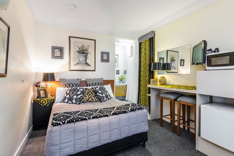 Airport Riverview Motel - Accommodation Directory 4