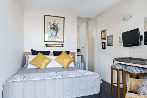 Airport Riverview Motel - Accommodation Directory 20