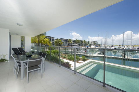 Blue On Blue Apartment 914 - Accommodation Directory 10
