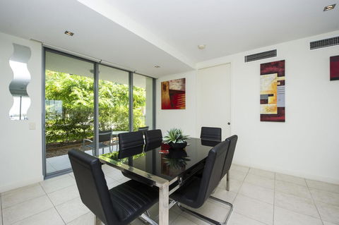 Blue On Blue Apartment 914 - Accommodation Directory 1