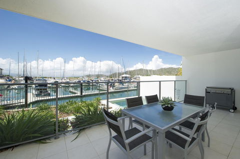 Blue On Blue Apartment 914 - Accommodation Directory 4
