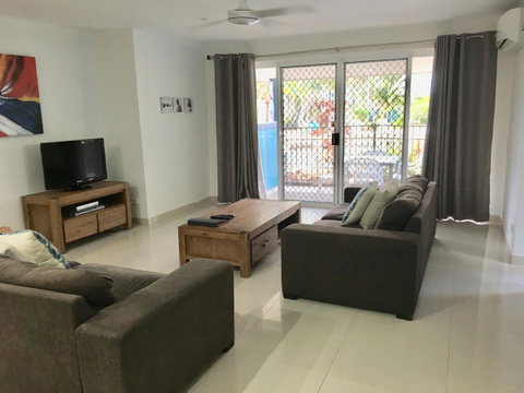 CHA Private Apts Diamond Beach - Accommodation Directory 9