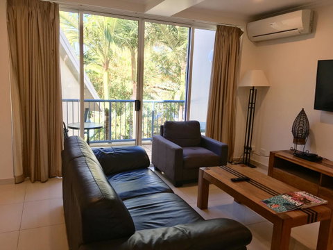 CHA Private Apts Diamond Beach - Accommodation Directory 10