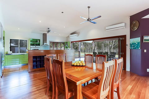 Carter Retreat - Accommodation Directory 4