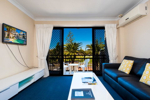 Island Beach Resort - Accommodation Directory 8