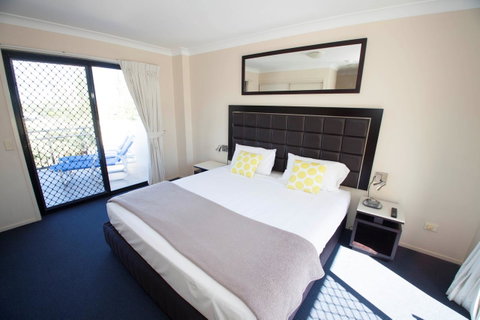 Island Beach Resort - Accommodation Directory 15