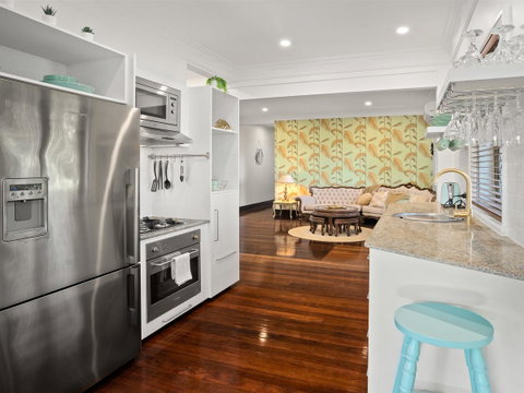 Anville Court - Accommodation Directory 4