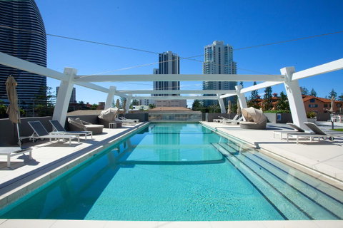 High Floor Ocean View Suites Broadbeach - Accommodation Directory 15