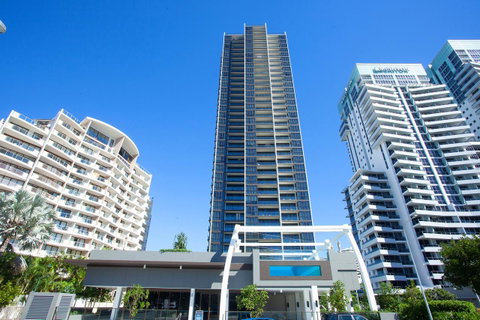 High Floor Ocean View Suites Broadbeach - Accommodation Directory 28