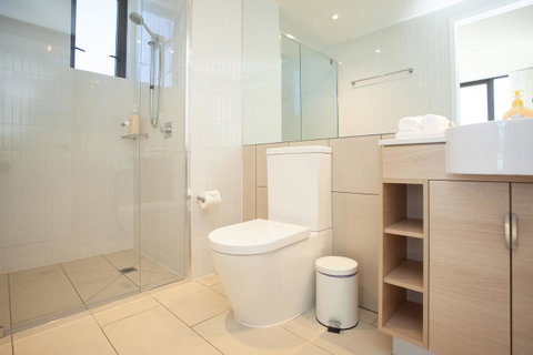 High Floor Ocean View Suites Broadbeach - Accommodation Directory 26