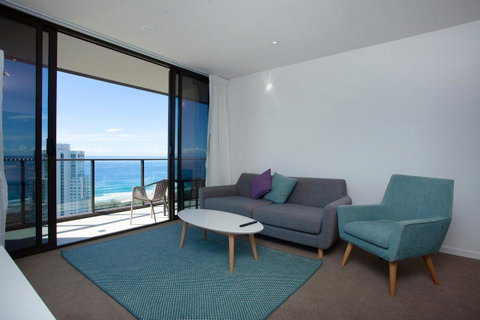 High Floor Ocean View Suites Broadbeach - Accommodation Directory 1