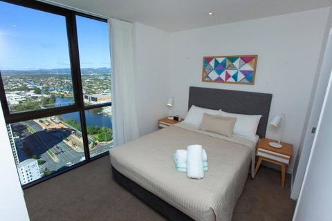 High Floor Ocean View Suites Broadbeach - Accommodation Directory 22