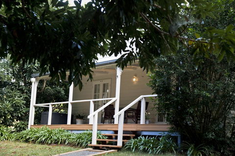 Curtis Falls Cottage - Accommodation Directory 12