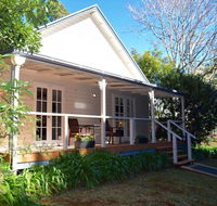 Curtis Falls Cottage - Accommodation Directory