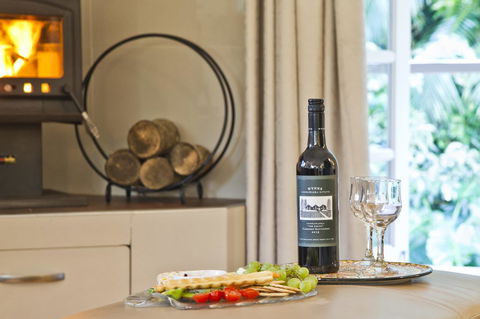 Curtis Falls Cottage - Accommodation Directory 8