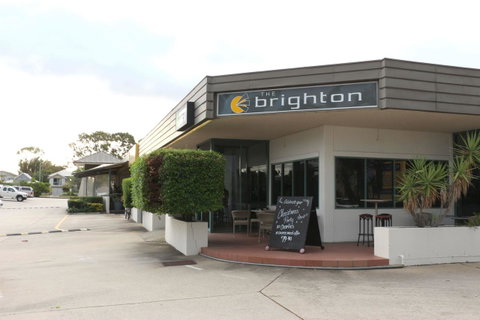 Brighton Hotel - Accommodation Directory 0
