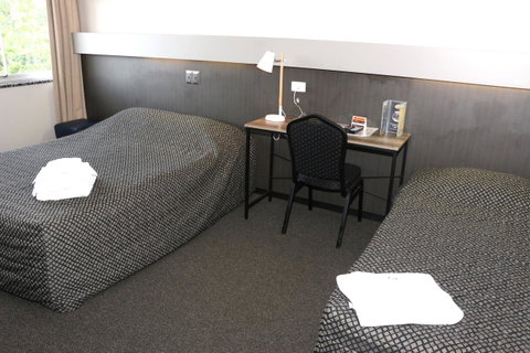 Brighton Hotel - Accommodation Directory 3