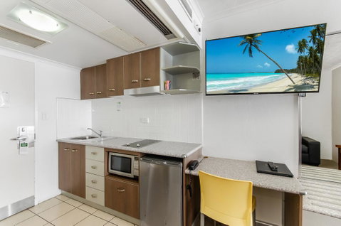 Waters Edge The Strand - Accommodation Directory 3