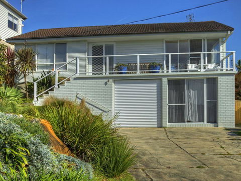 Werri Escape - Accommodation Directory 2