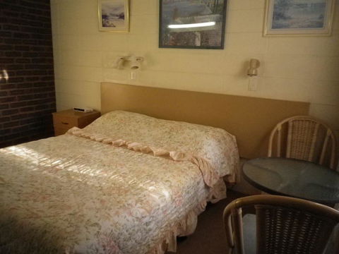 White Lanterns Motel - Accommodation Directory 3