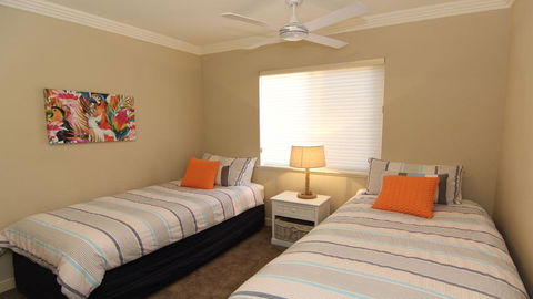 Whitesands 301 - Main Beach Location - Accommodation Directory 3