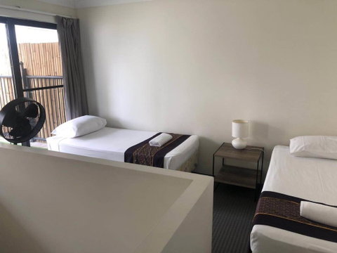 Windsurfer Resort - Accommodation Directory 2