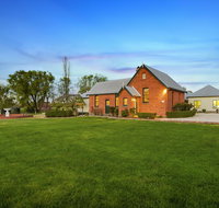 Woodend Old School House - Accommodation Directory