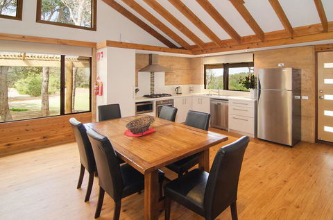 Woodstone Possum Cottage - Accommodation Directory 2