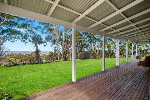 WOOLWAY - Accommodation Directory 3