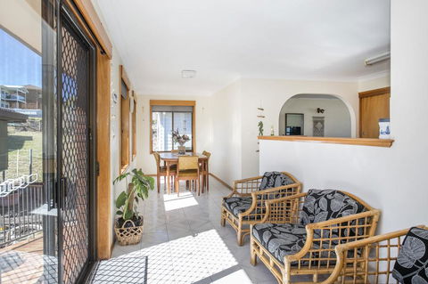 Wooroonga Crescent 9 Kioloa NSW 2539 - Accommodation Directory 2