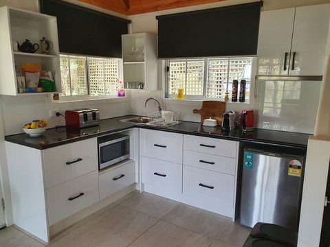 Wurrung B & B - The Cottage - Accommodation Directory 1