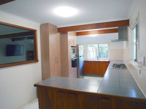 Wyndham Lodge - Accommodation Directory 2