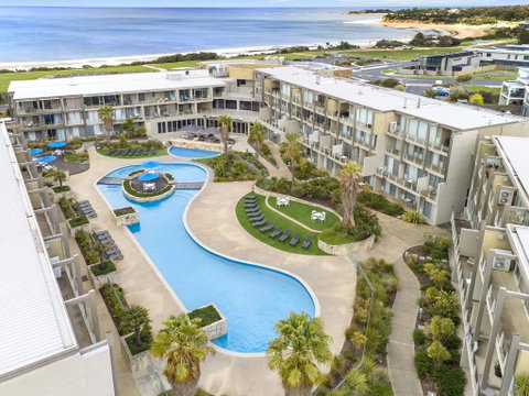 Wyndham Resort Torquay - Accommodation Directory 0