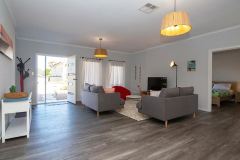 Xanadu - Aldinga Beach - Accommodation Directory 3