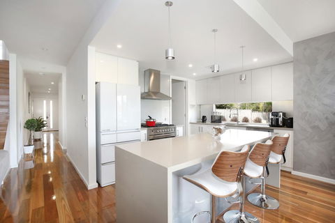 Xus Residence - Accommodation Directory 3