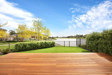 Xus Residence - Accommodation Directory 1