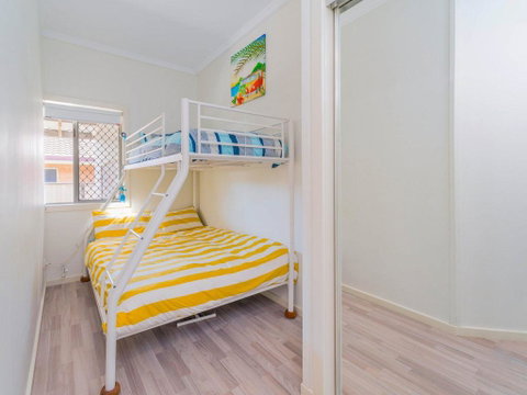 Yamba Daze - Sunset - Pet Friendly - Accommodation Directory 2