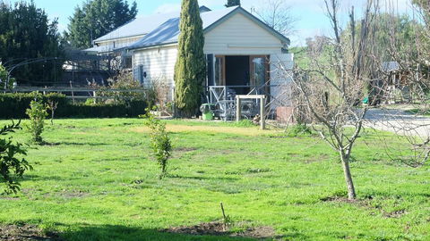 Yea Wood Duck Cabin - Accommodation Directory 3