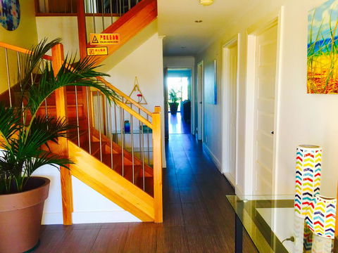 Yes Holiday Home - Accommodation Directory 2