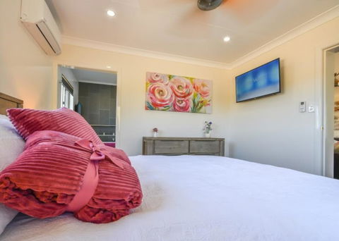 Yungaburra Lodge - Accommodation Directory 3